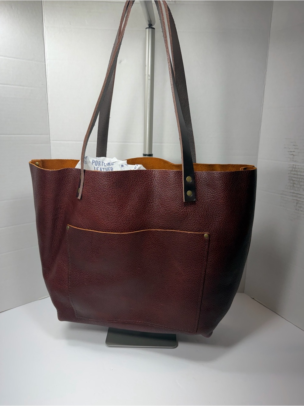 NEW PORTLAND LEATHER GOODS Women's dark british tan with Pocket